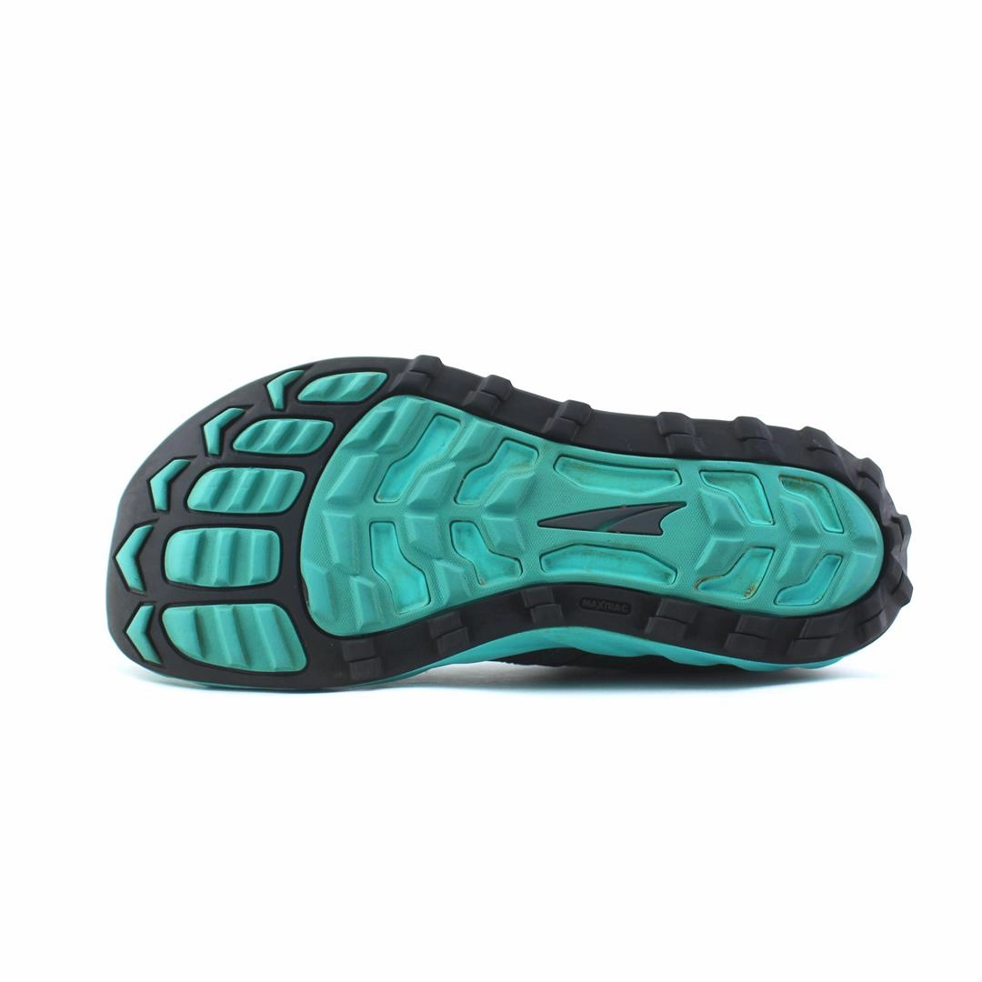 ALTRA SUPERIOR 5 lightweight athletic shoe look