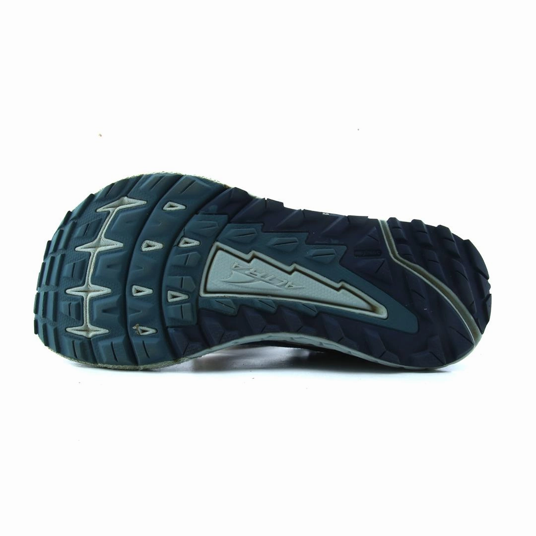 ALTRA  TIMP 4 lightweight athletic shoe look