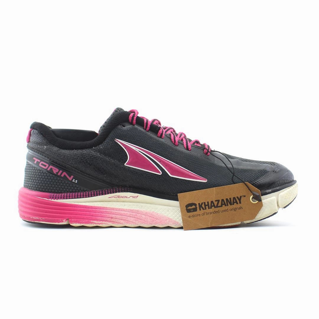 ALTRA TORIN 2.5 lightweight athletic shoe look