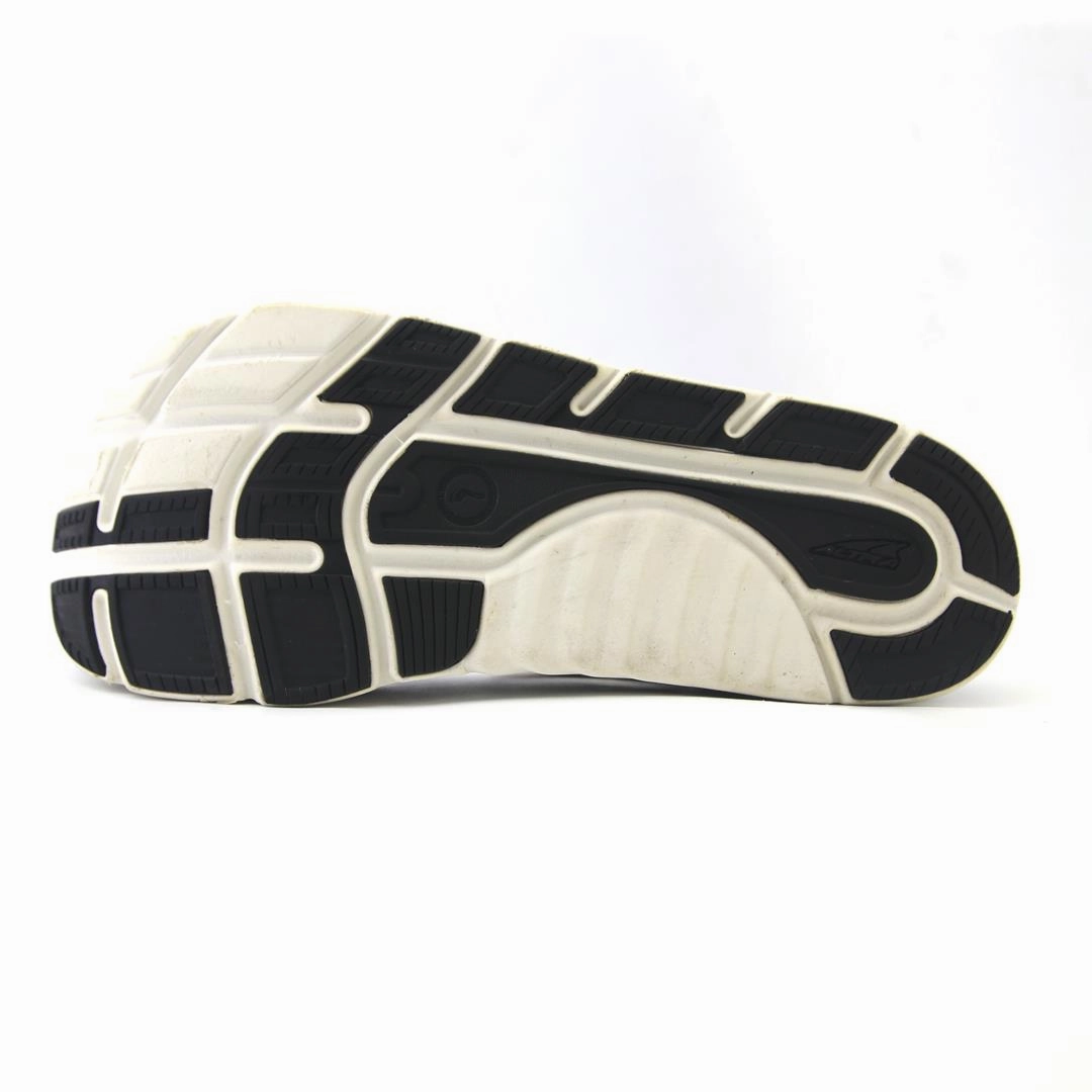 ALTRA TORIN 3.5 KNIT lightweight athletic shoe look