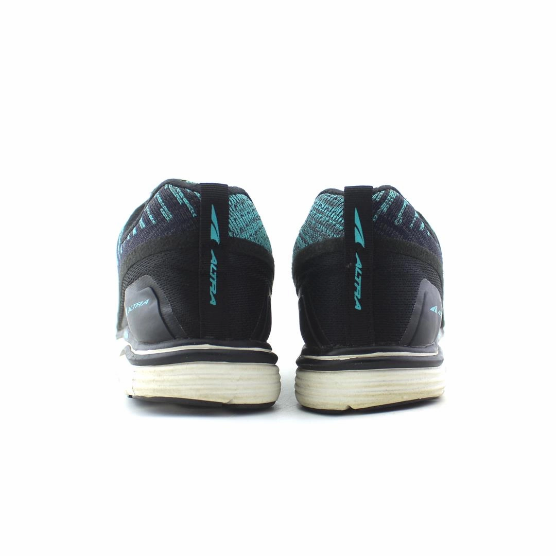 ALTRA TORIN 3.5 KNIT lightweight athletic shoe look