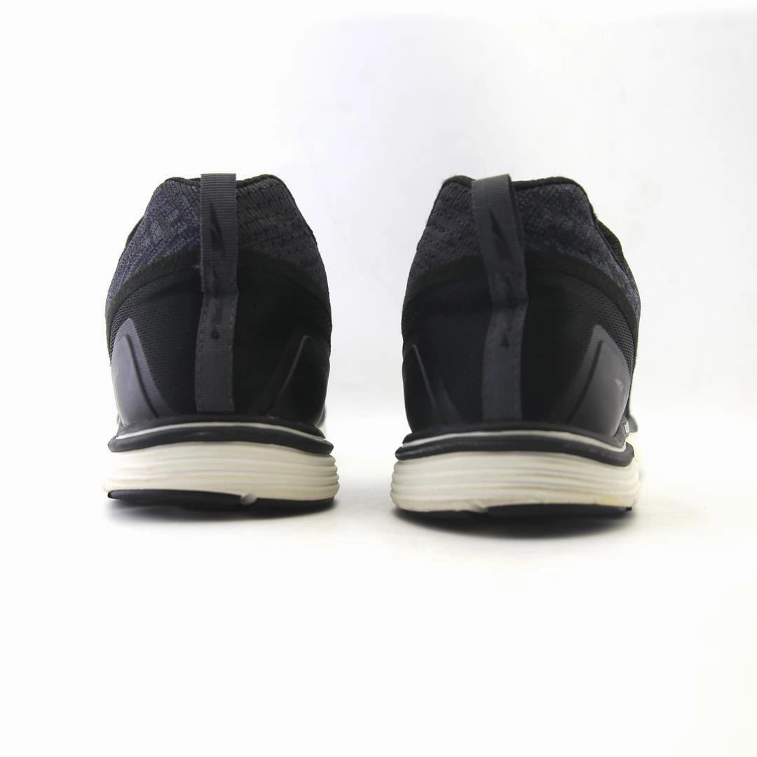 ALTRA TORIN 3.5 KNIT lightweight athletic shoe look