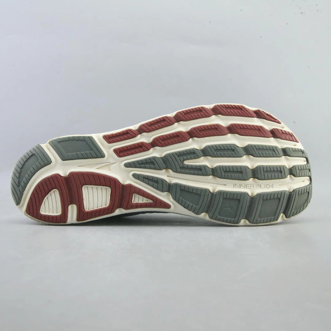 ALTRA TORIN 4.5 lightweight athletic shoe look