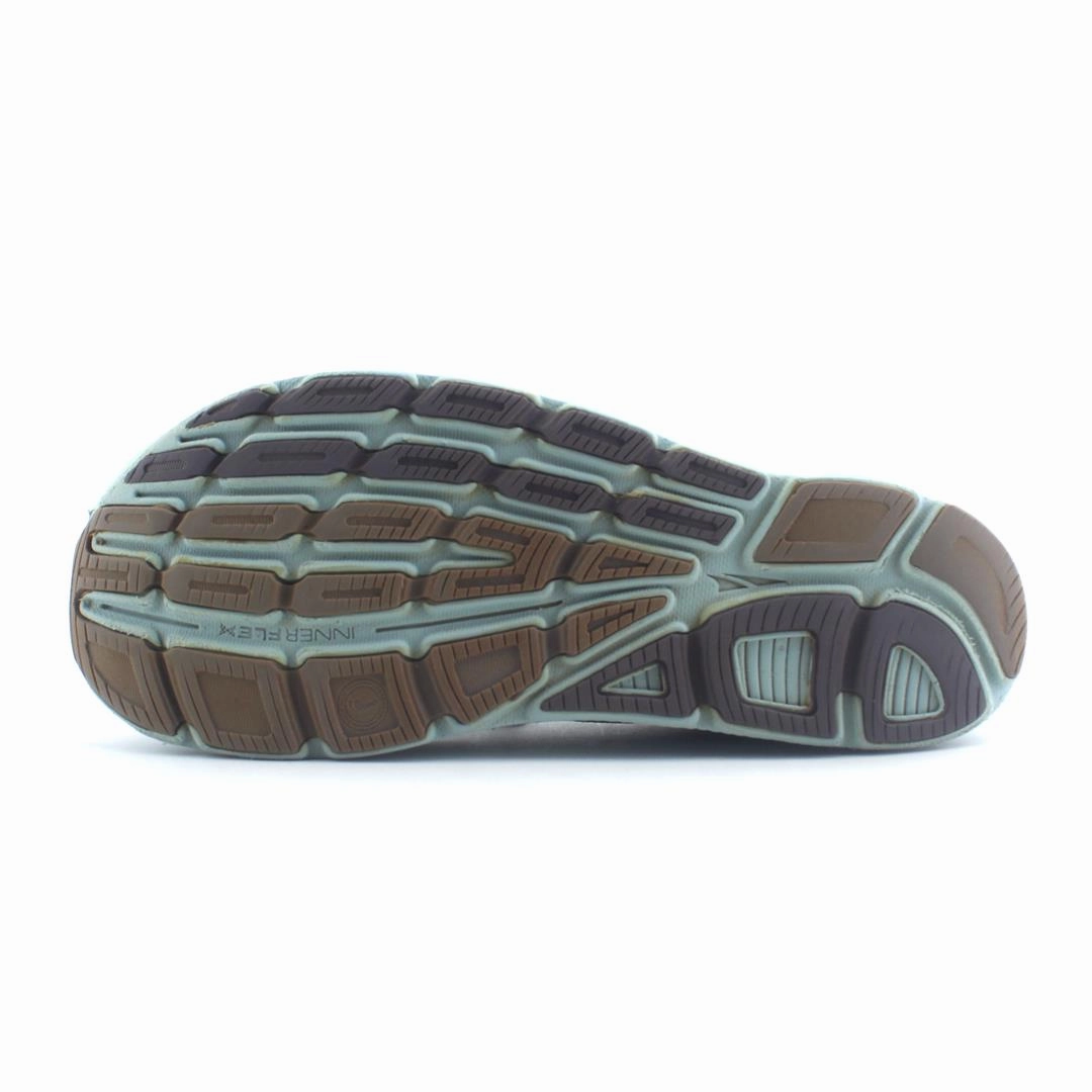 ALTRA TORIN 4.5 lightweight athletic shoe look