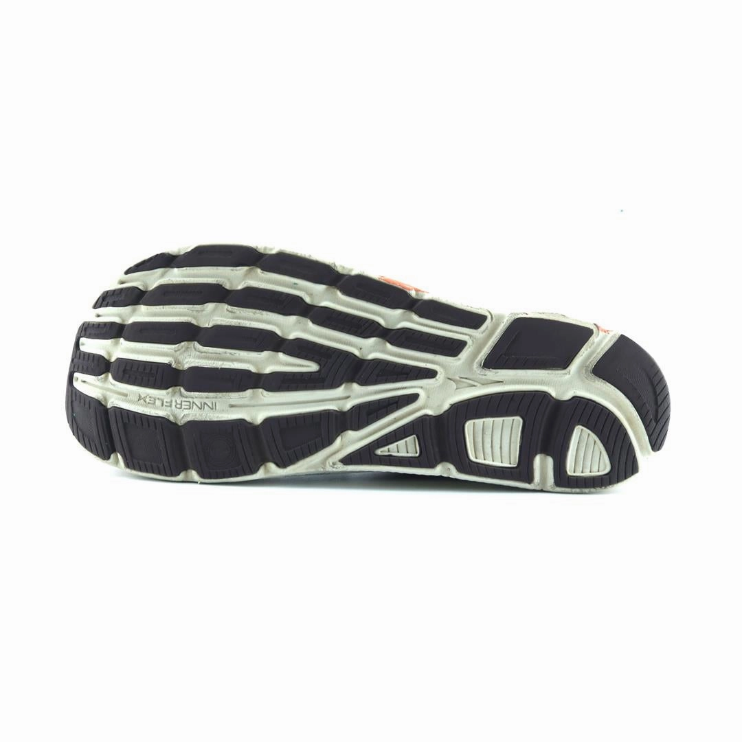ALTRA TORIN 4 lightweight athletic shoe look