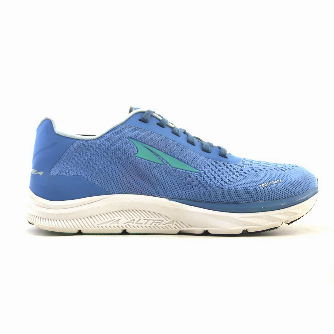 ALTRA TORIN 4 lightweight athletic shoe look