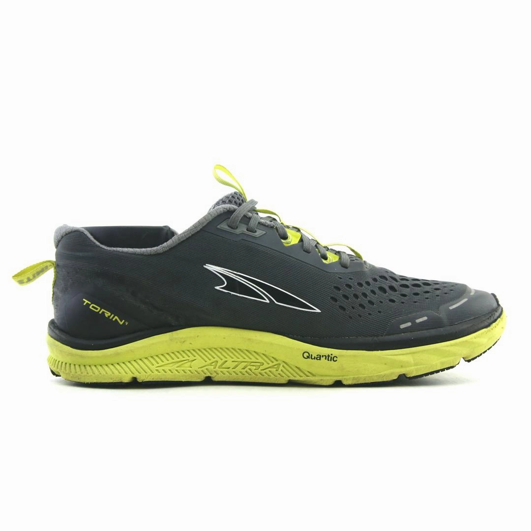ALTRA TORIN 4 lightweight athletic shoe look