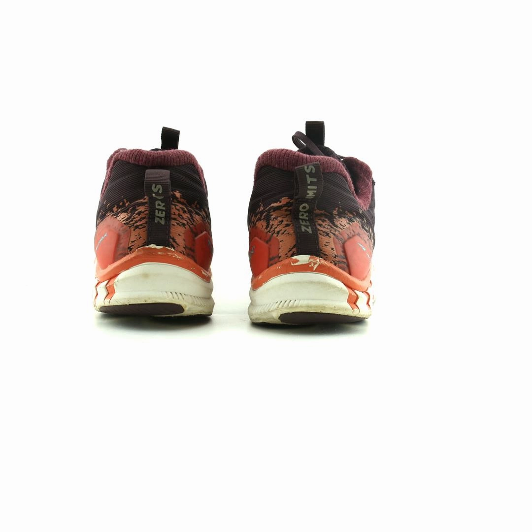 ALTRA TORIN 4 lightweight athletic shoe look