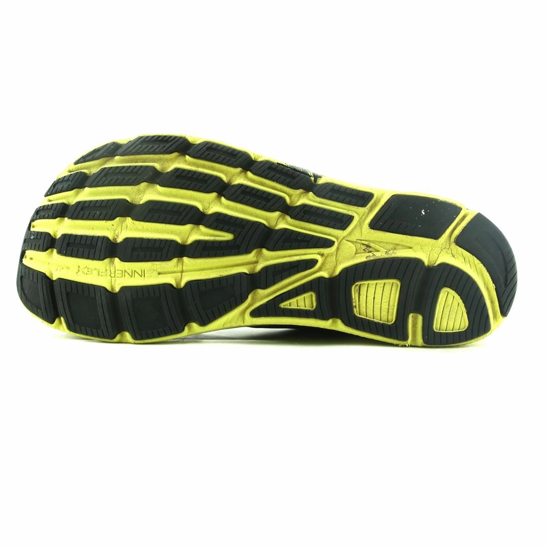 ALTRA TORIN 4 lightweight athletic shoe look
