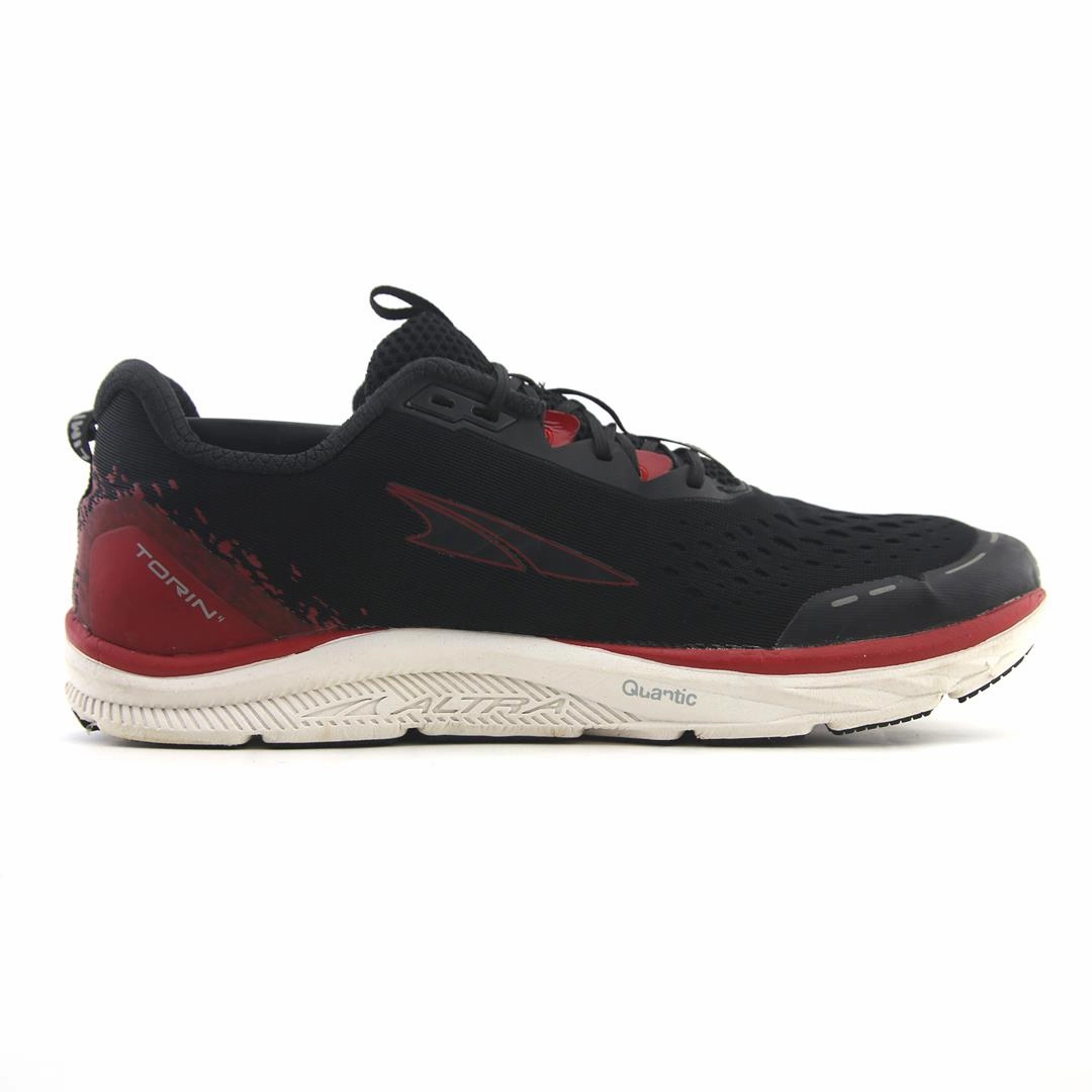 ALTRA TORIN 4 lightweight athletic shoe look