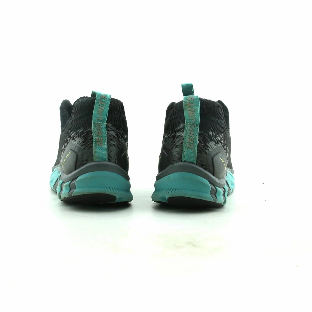 ALTRA TORIN 4 lightweight athletic shoe look