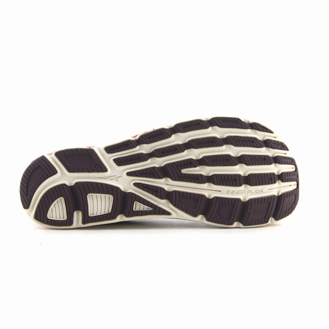ALTRA TORIN 4 lightweight athletic shoe look