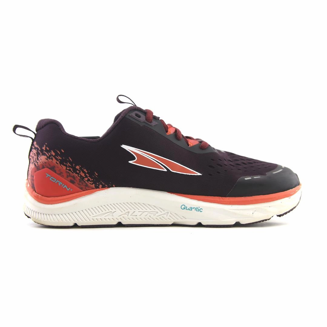 ALTRA TORIN 4 lightweight athletic shoe look