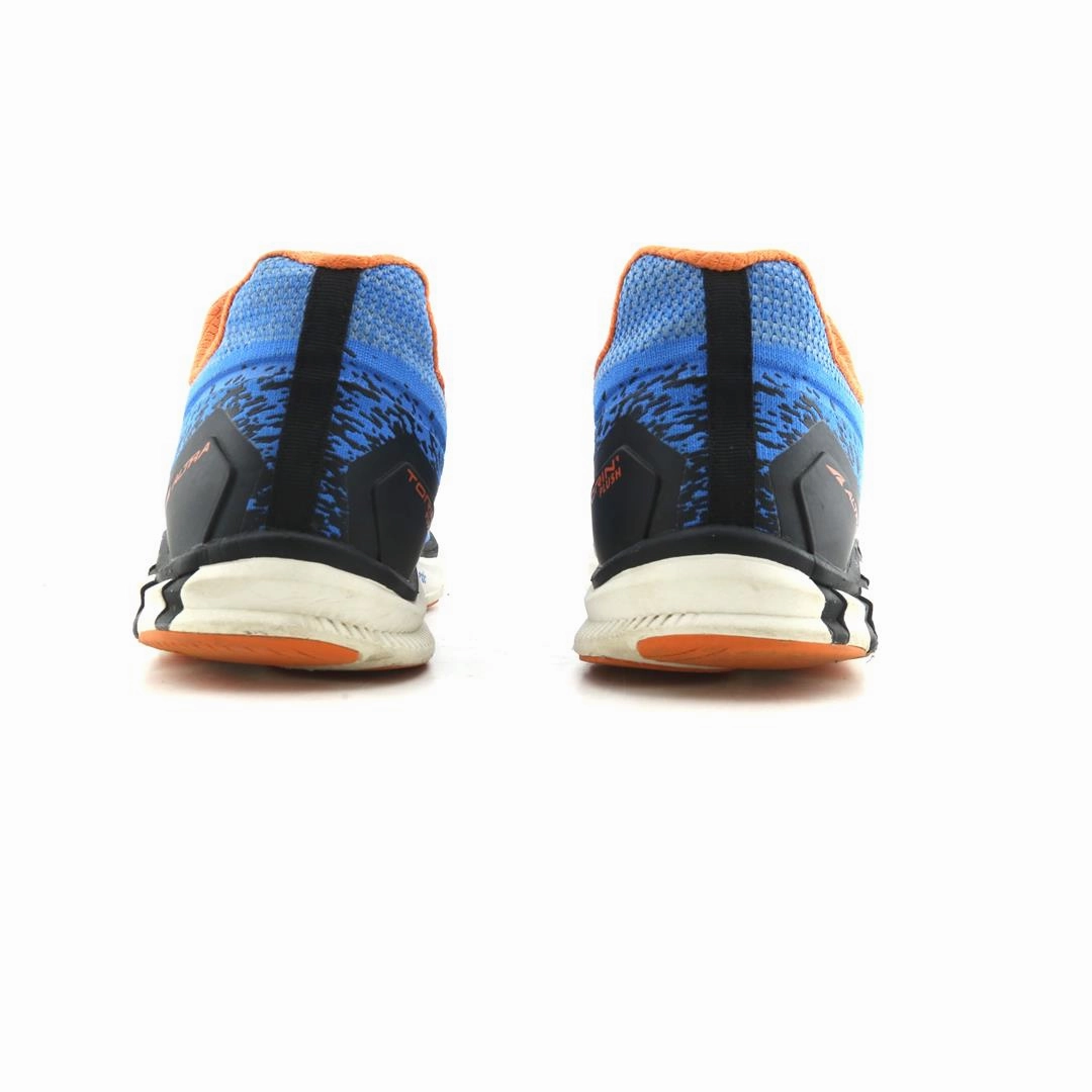 ALTRA TORIN 4 PLUSH lightweight athletic shoe look
