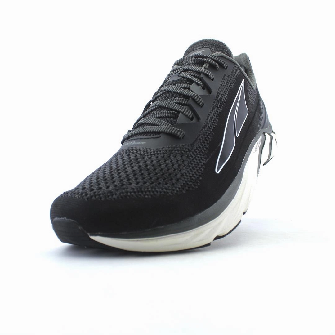 ALTRA TORIN 4 PLUSHS lightweight athletic shoe look
