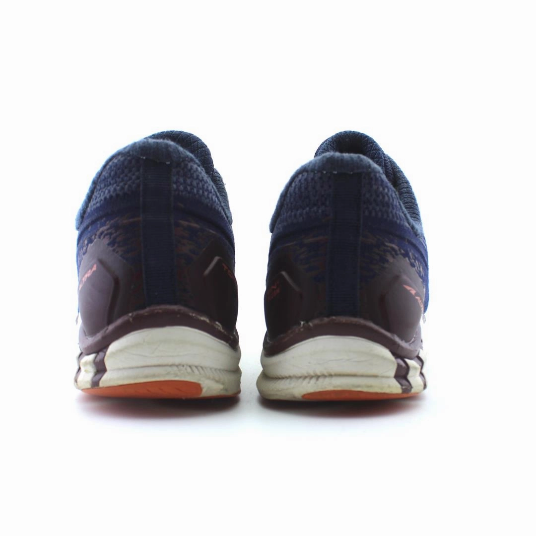 ALTRA TORIN 4 PLUSHS lightweight athletic shoe look