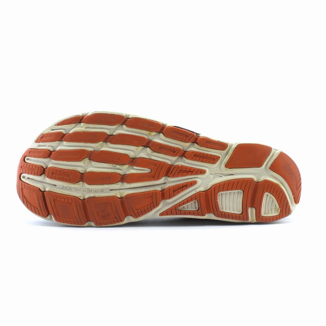 ALTRA TORIN 4 PLUSHS lightweight athletic shoe look