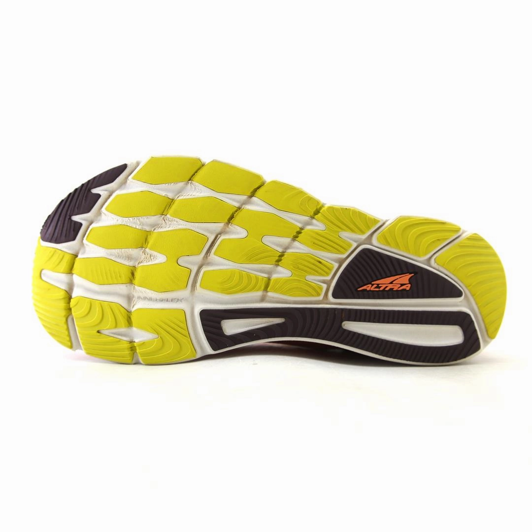 ALTRA TORIN 5 lightweight athletic shoe look