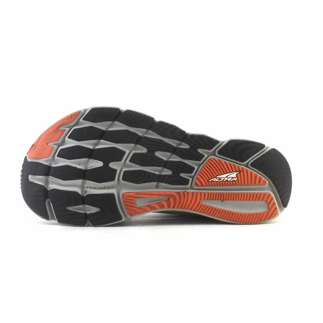 ALTRA TORIN 5 lightweight athletic shoe look
