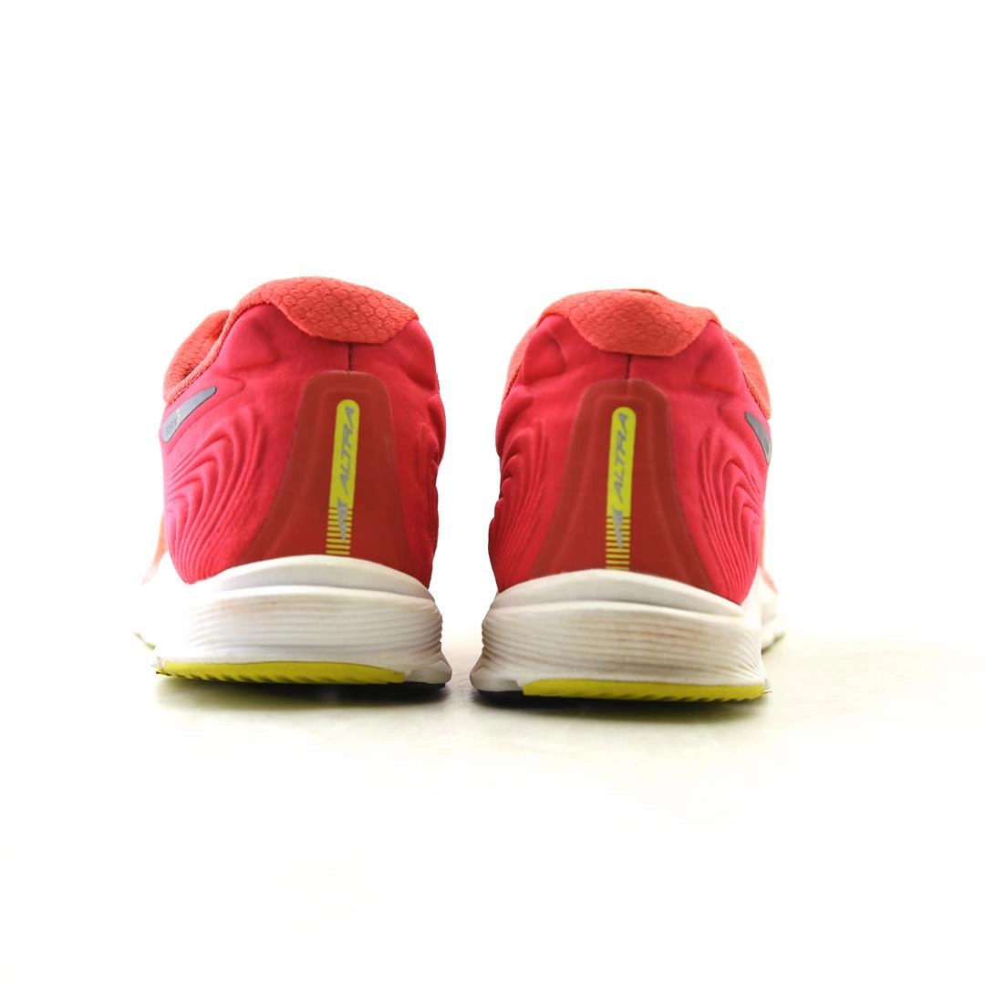 ALTRA TORIN 5 lightweight athletic shoe look