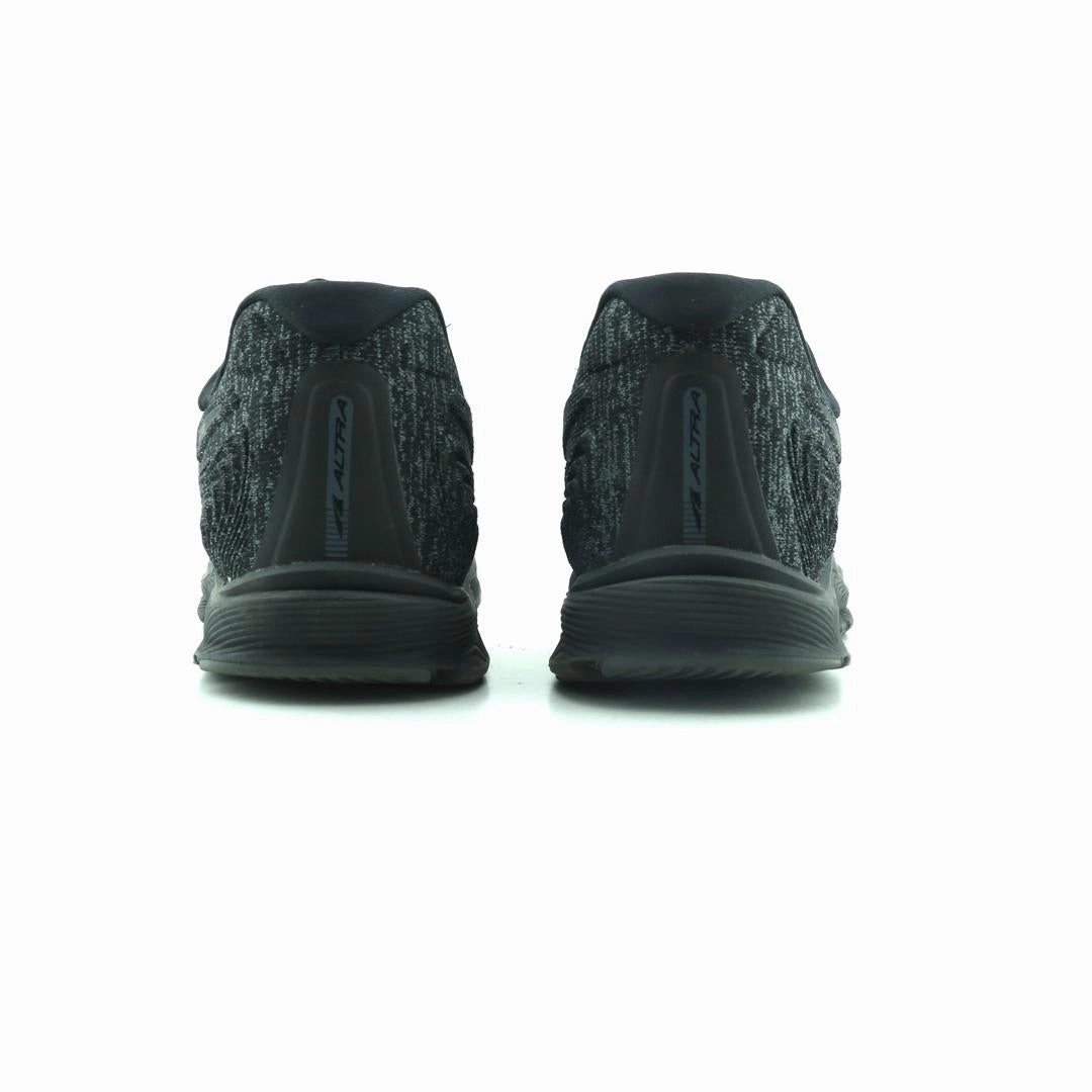 ALTRA TORIN 5 lightweight athletic shoe look