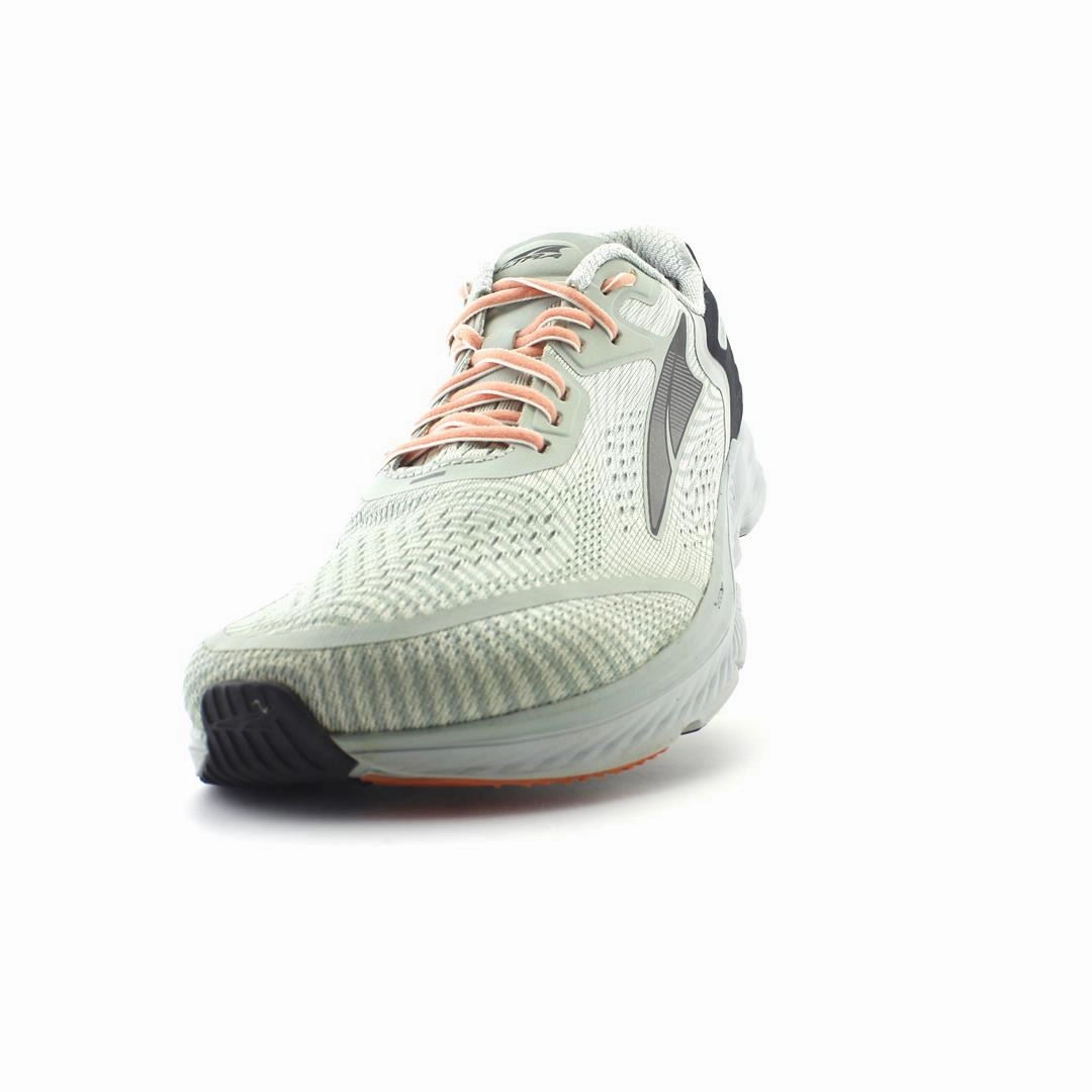 ALTRA TORIN 5 lightweight athletic shoe look