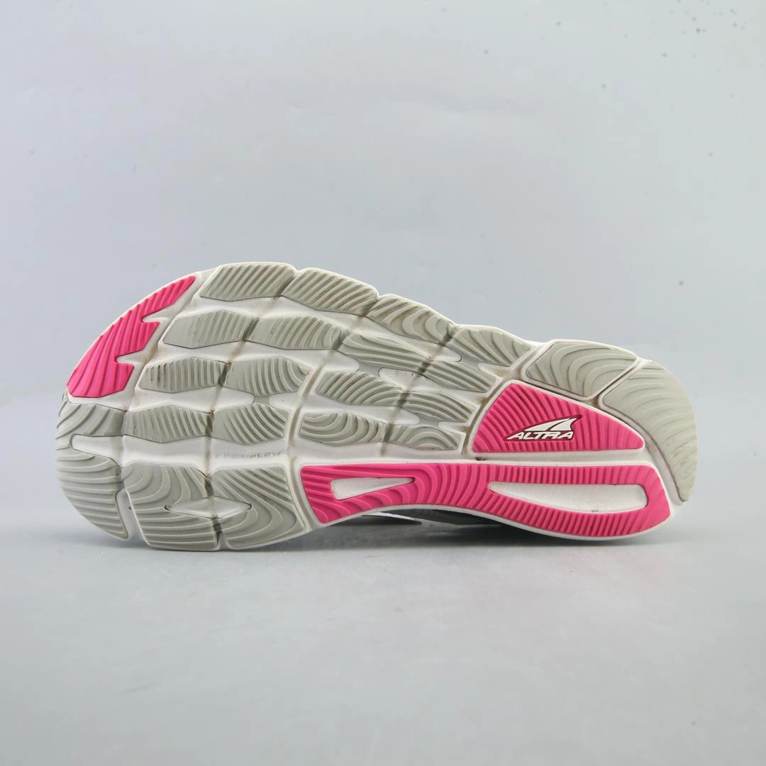 ALTRA TORIN 5 lightweight athletic shoe look
