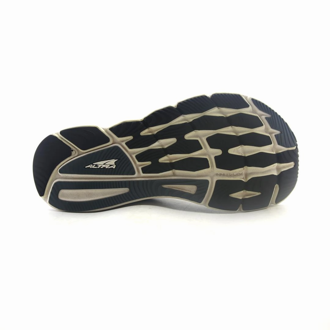 ALTRA TORIN 5 lightweight athletic shoe look