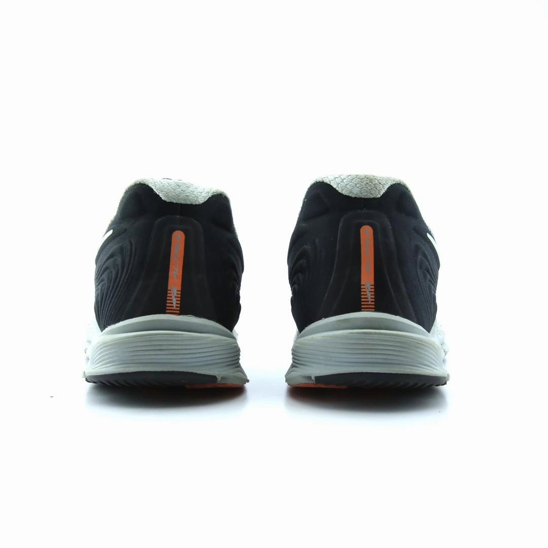 ALTRA TORIN 5 lightweight athletic shoe look