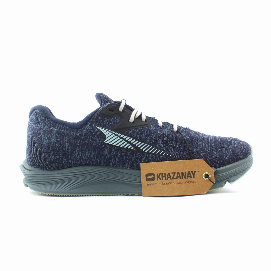 ALTRA TORIN 5 lightweight athletic shoe look