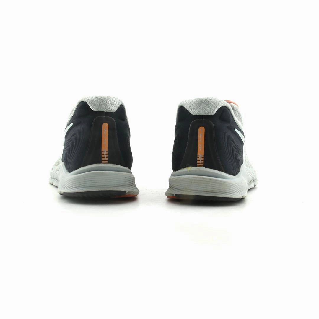 ALTRA TORIN 5 lightweight athletic shoe look