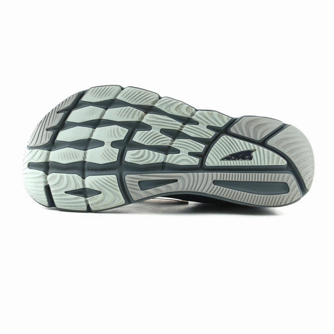 ALTRA TORIN 5 LUXE lightweight athletic shoe look