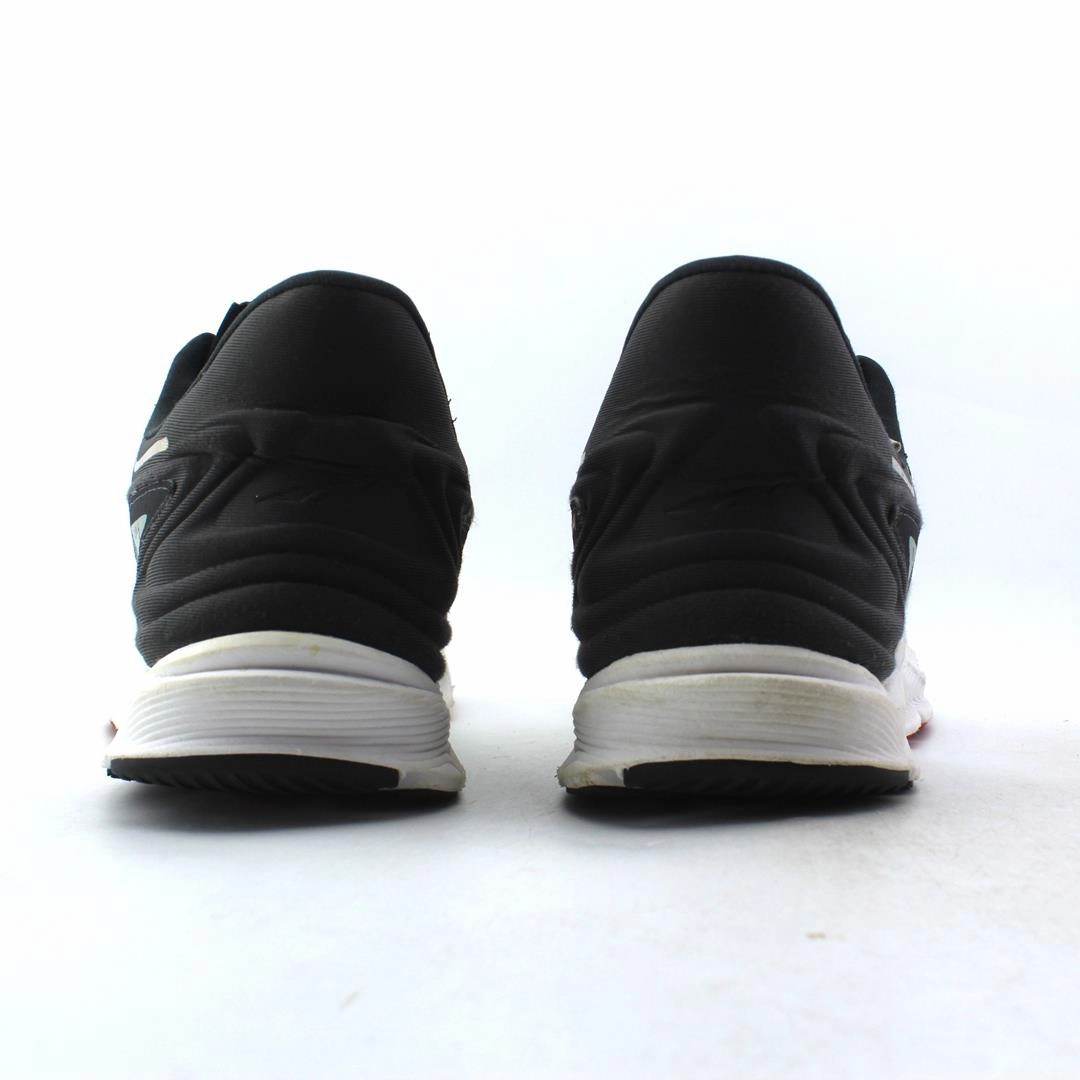 ALTRA TORIN 6 lightweight athletic shoe look