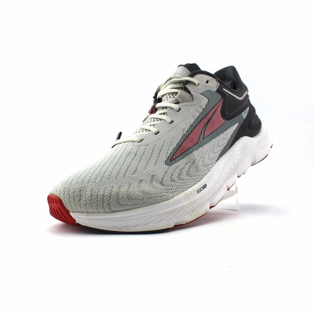 ALTRA TORIN 6 lightweight athletic shoe look