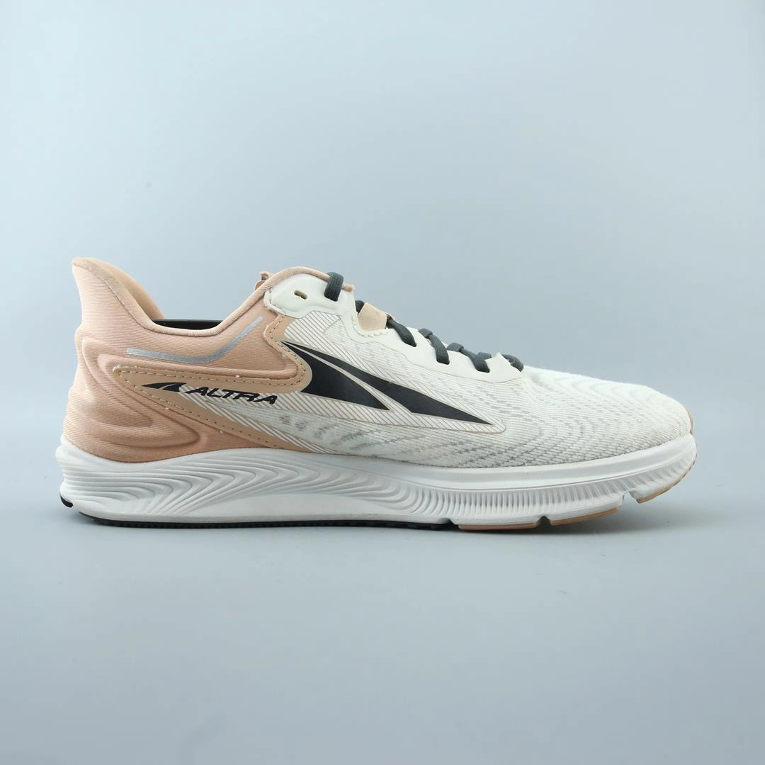 ALTRA TORIN 6 lightweight athletic shoe look