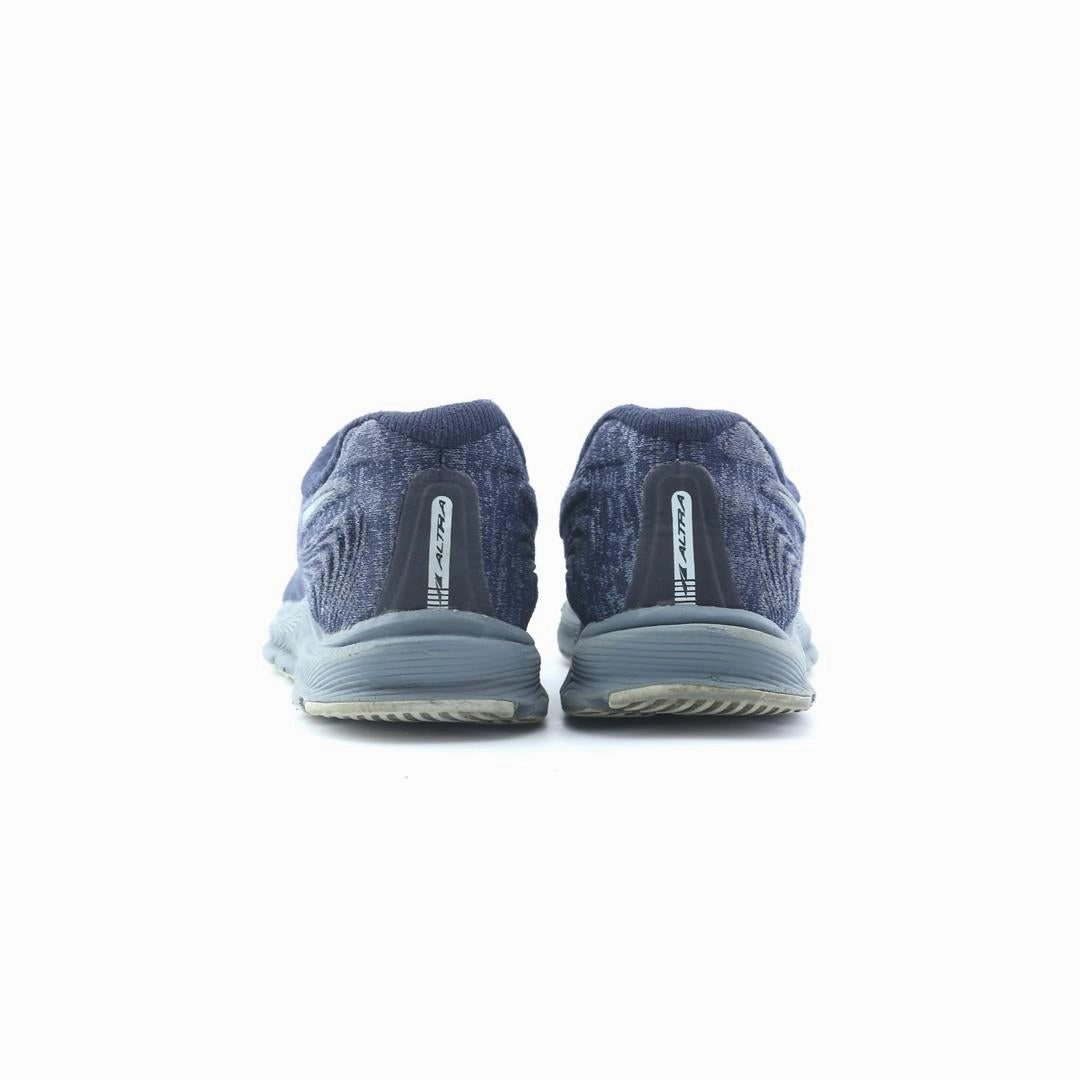 ALTRA TORIN 6 lightweight athletic shoe look