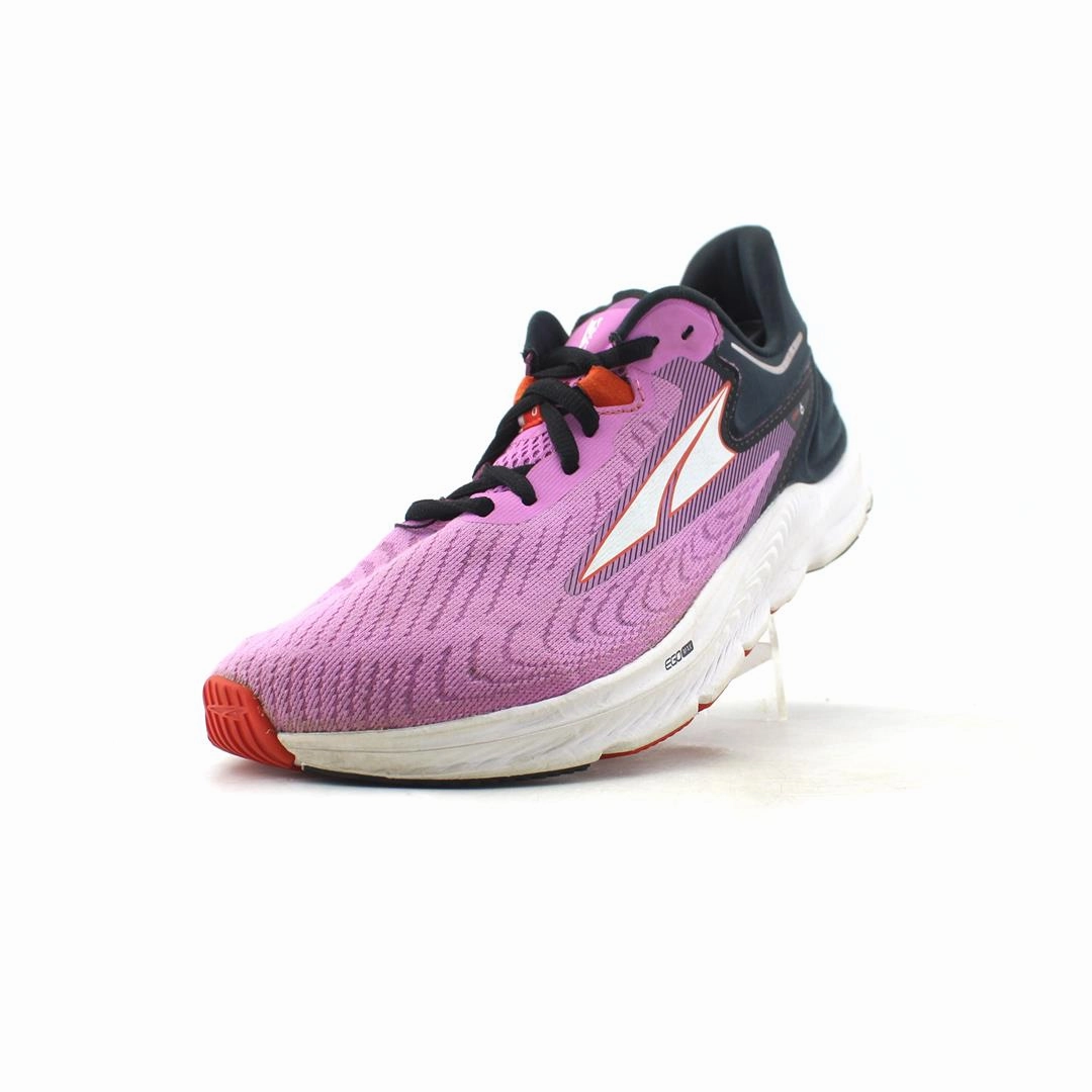 ALTRA TORIN 6 lightweight athletic shoe look