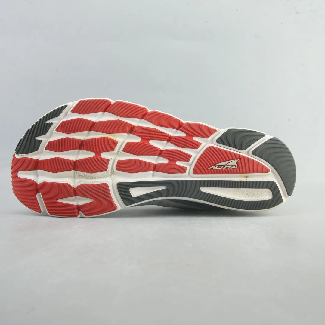 ALTRA TORIN 6 lightweight athletic shoe look