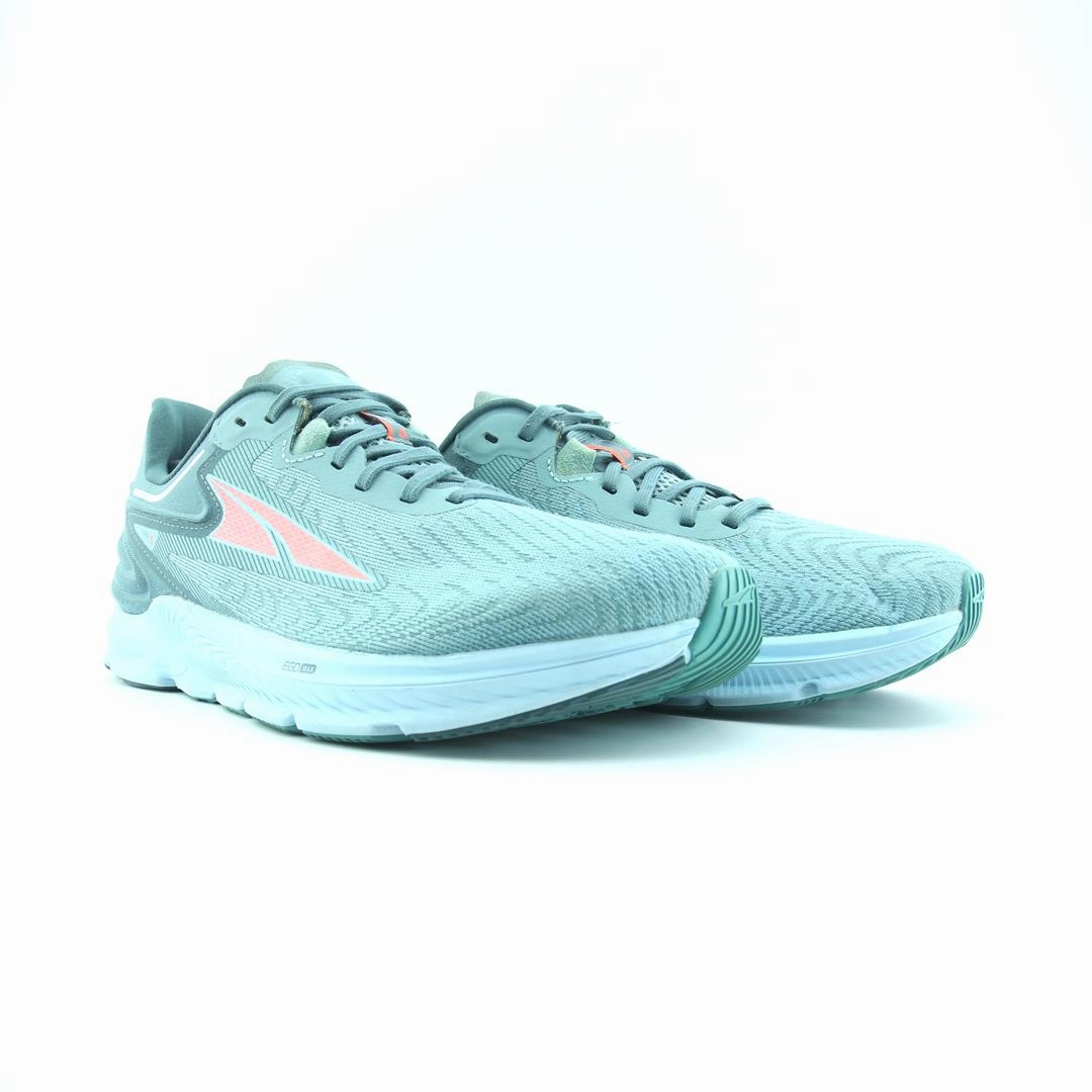 ALTRA TORIN 6 lightweight athletic shoe look