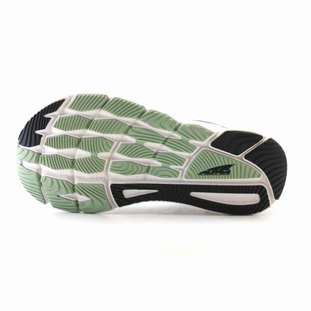 ALTRA TORIN 6 lightweight athletic shoe look