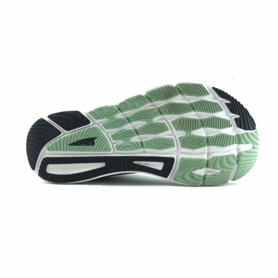 ALTRA TORIN 6 lightweight athletic shoe look
