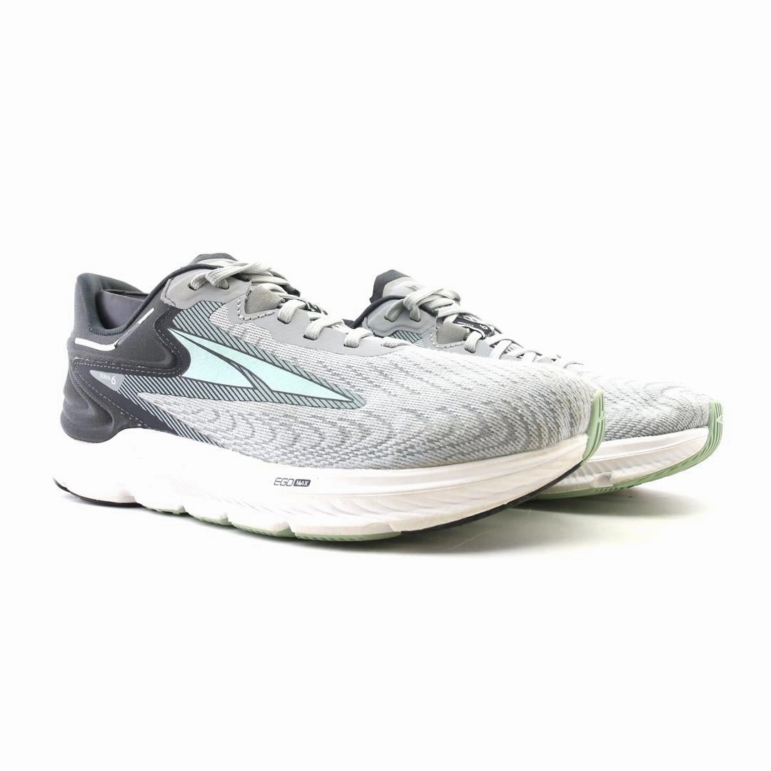 ALTRA TORIN 6 lightweight athletic shoe look