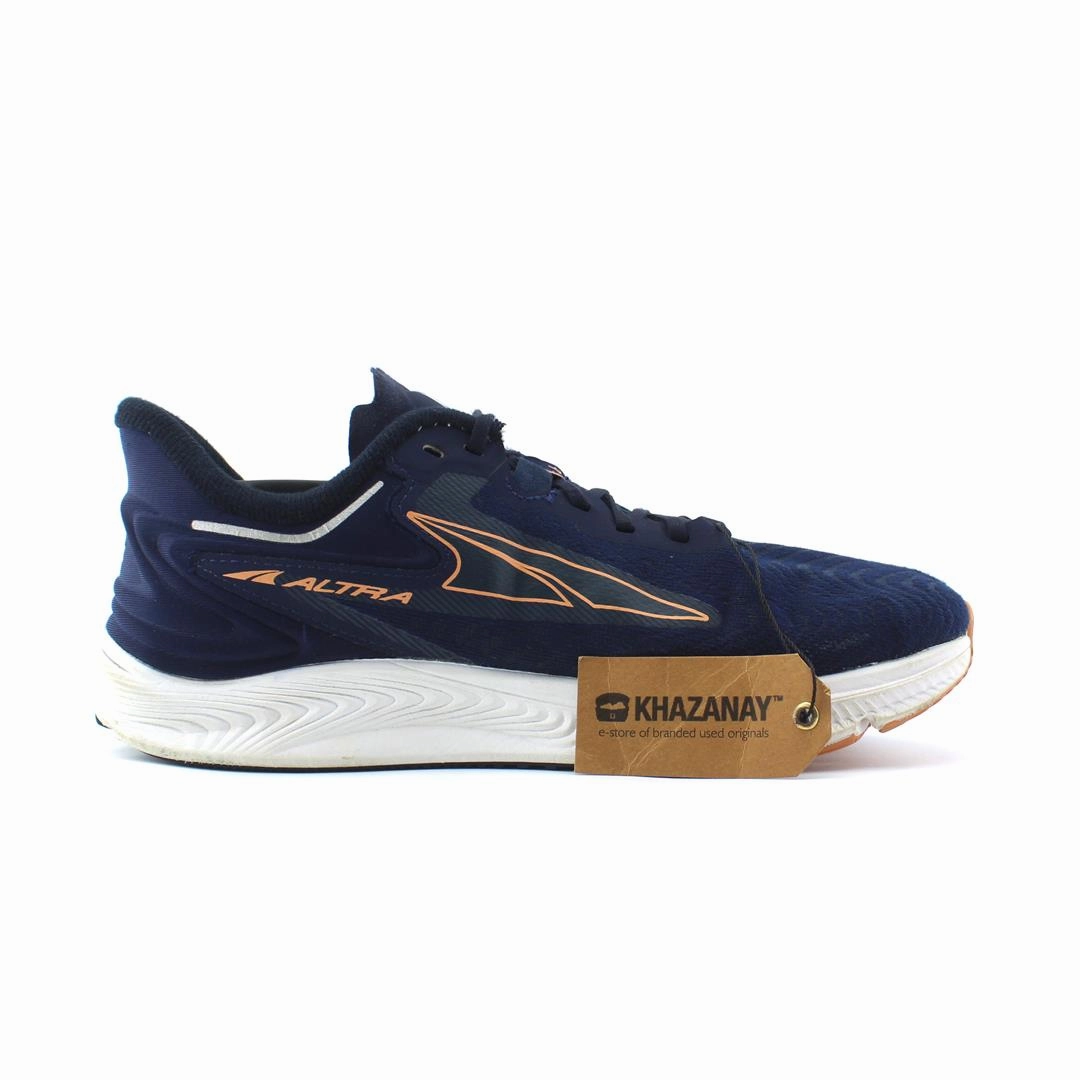 ALTRA TORIN 6 lightweight athletic shoe look