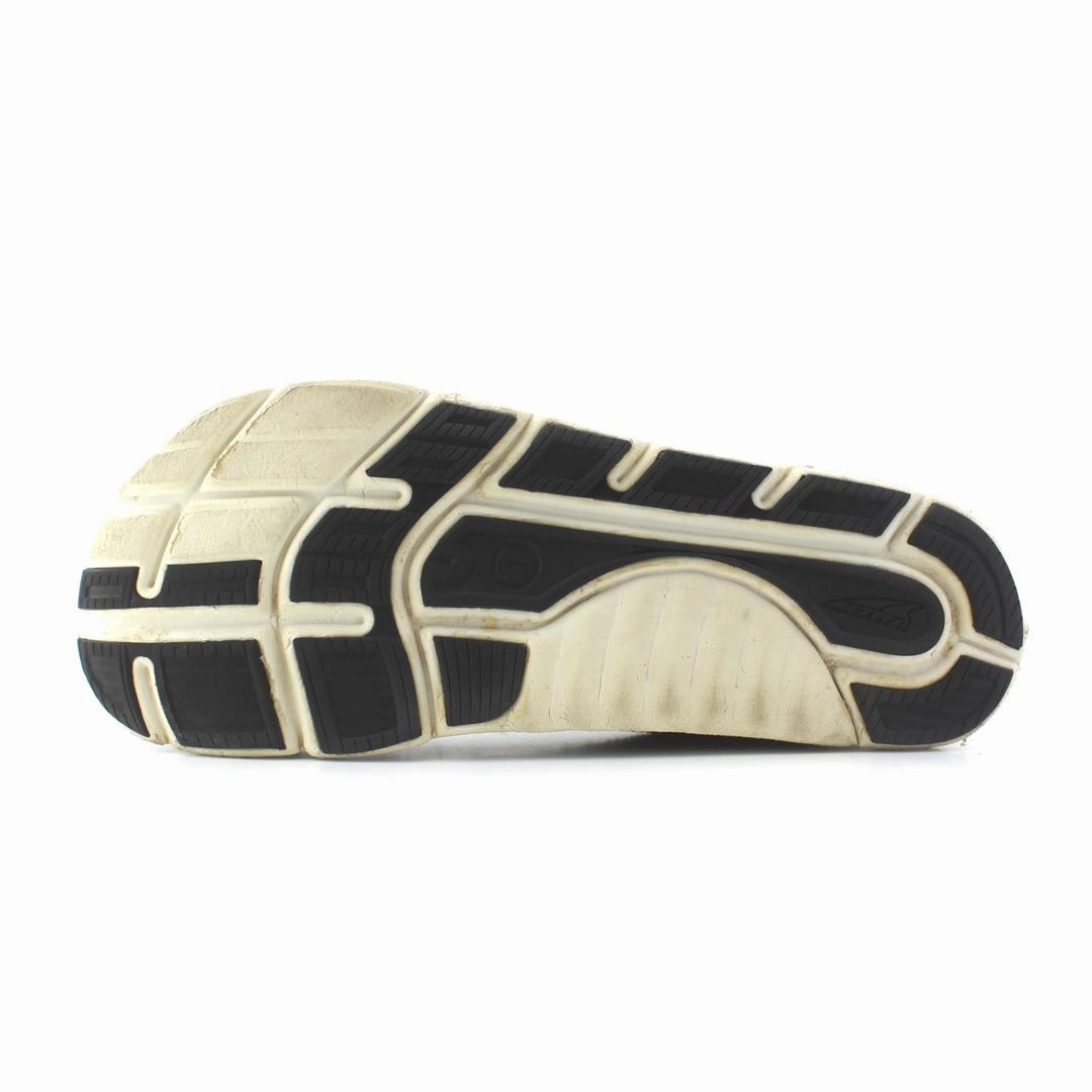 ALTRA TORIN KNIT 3.5 lightweight athletic shoe look