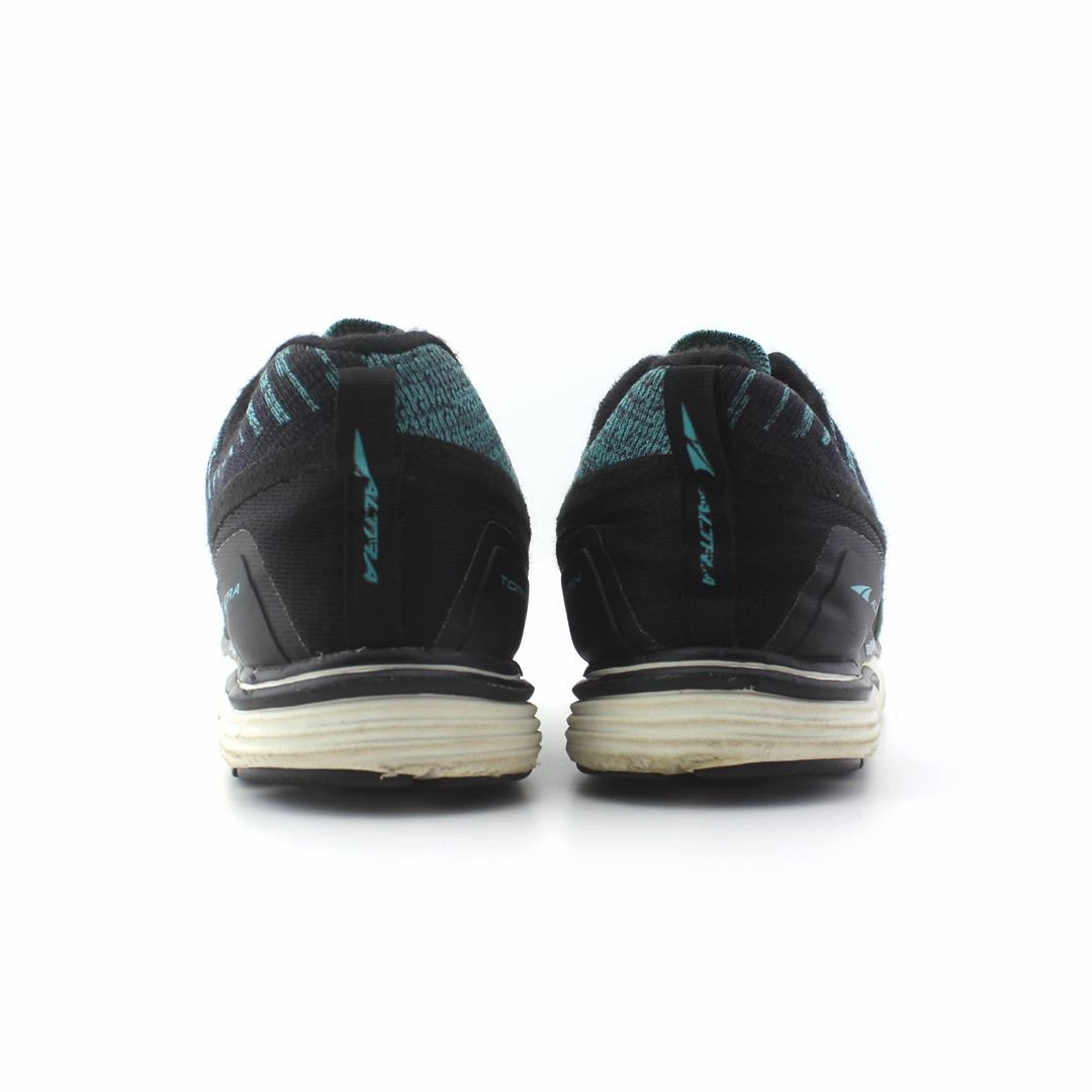 ALTRA TORIN KNIT 3.5 lightweight athletic shoe look