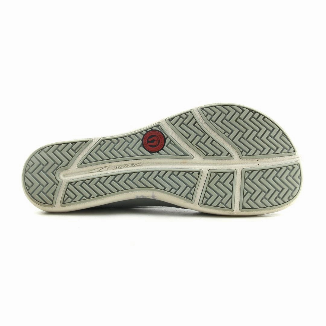 ALTRA VALI KNIT lightweight athletic shoe look