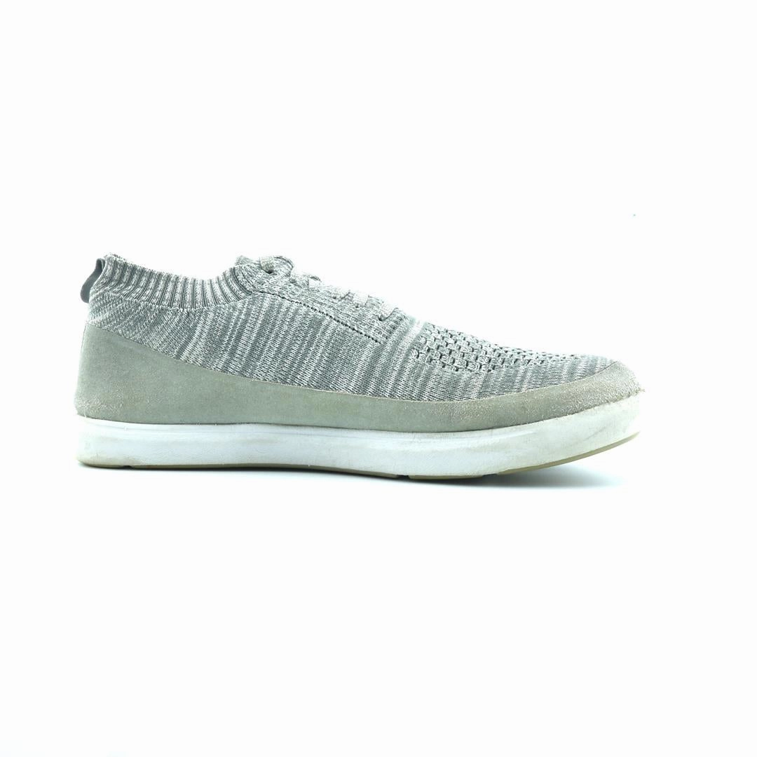 ALTRA VALI lightweight athletic shoe look