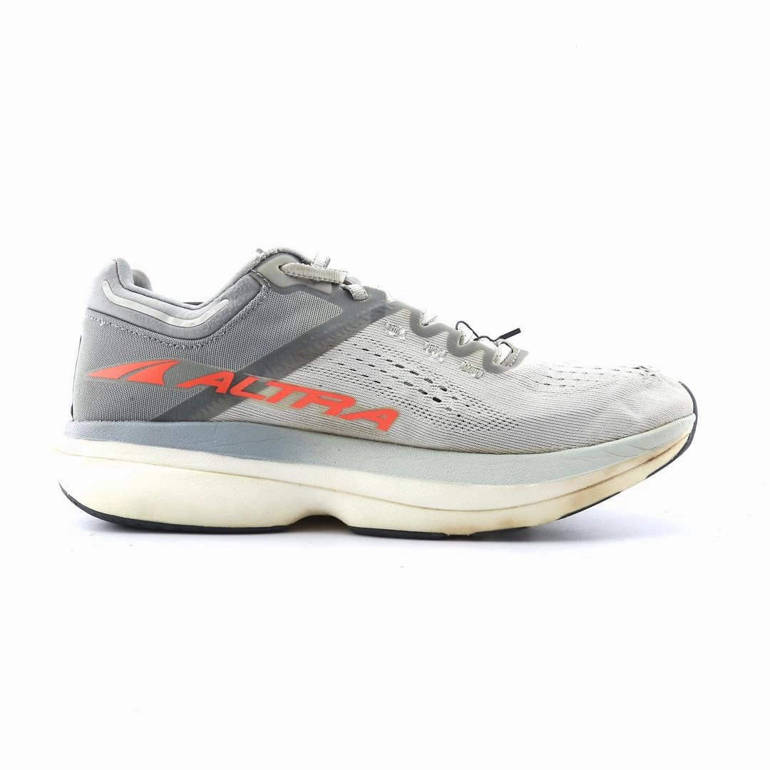 ALTRA VANISH CARBON lightweight athletic shoe look