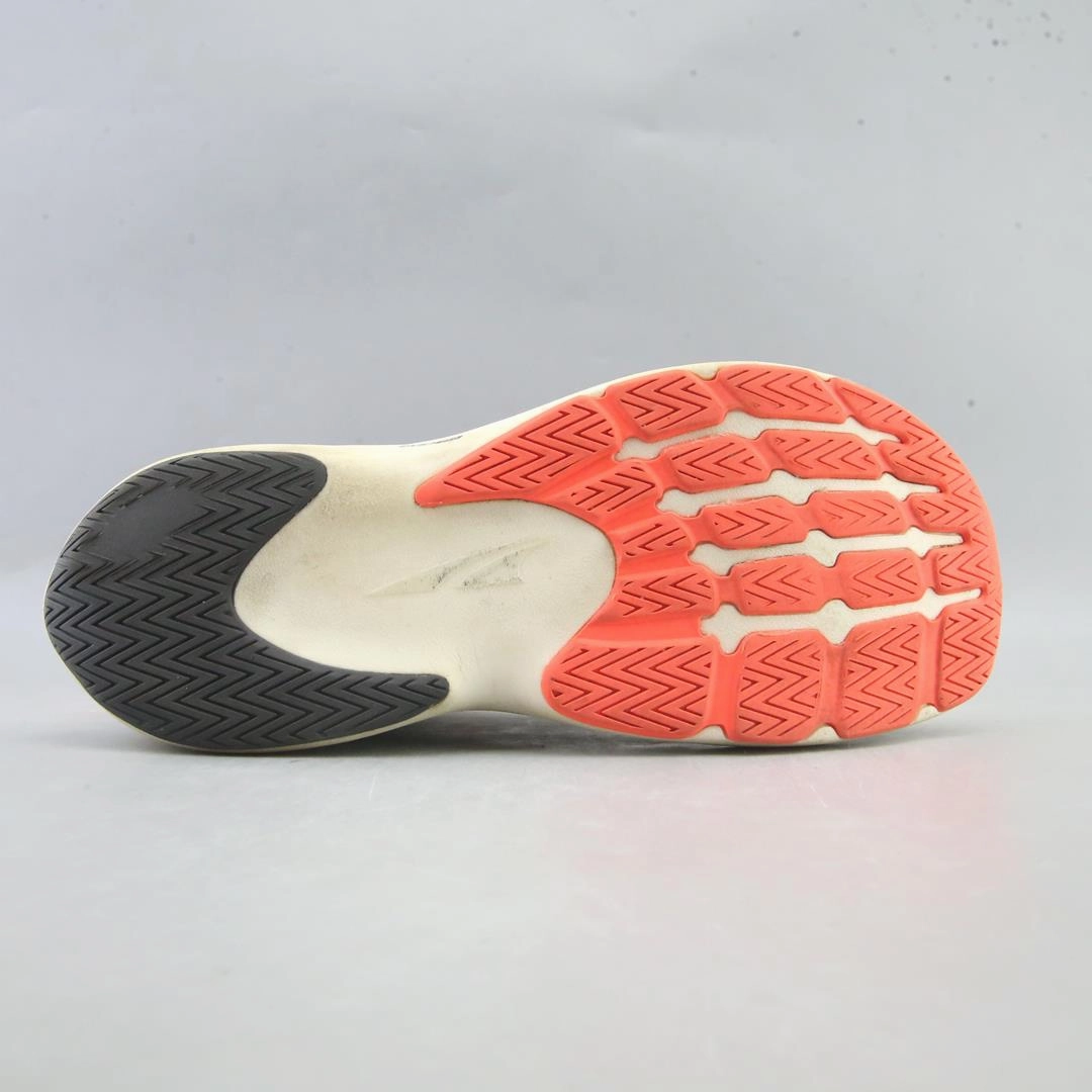 ALTRA  VANISH TEMPO lightweight athletic shoe look
