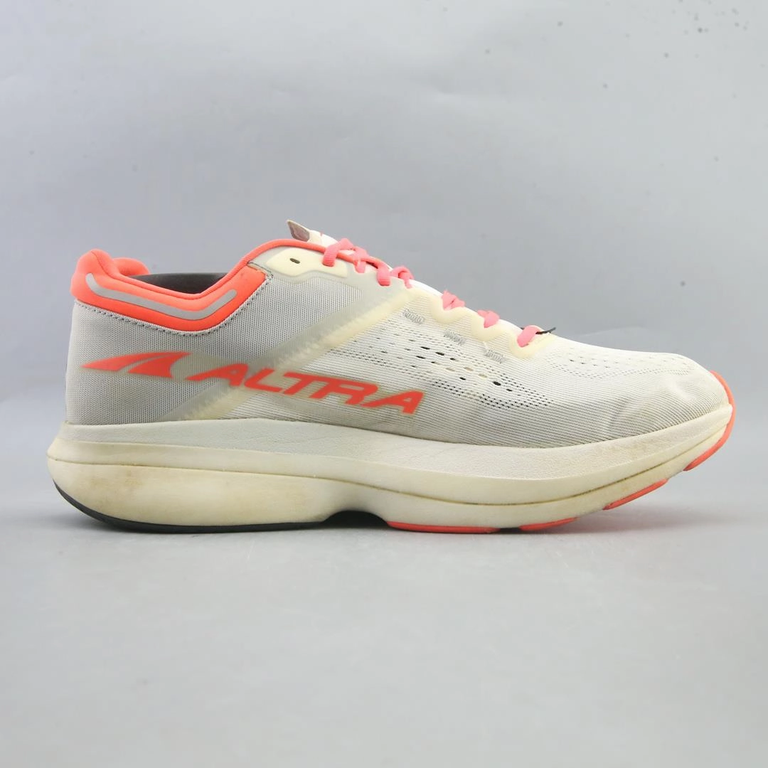 ALTRA  VANISH TEMPO lightweight athletic shoe look